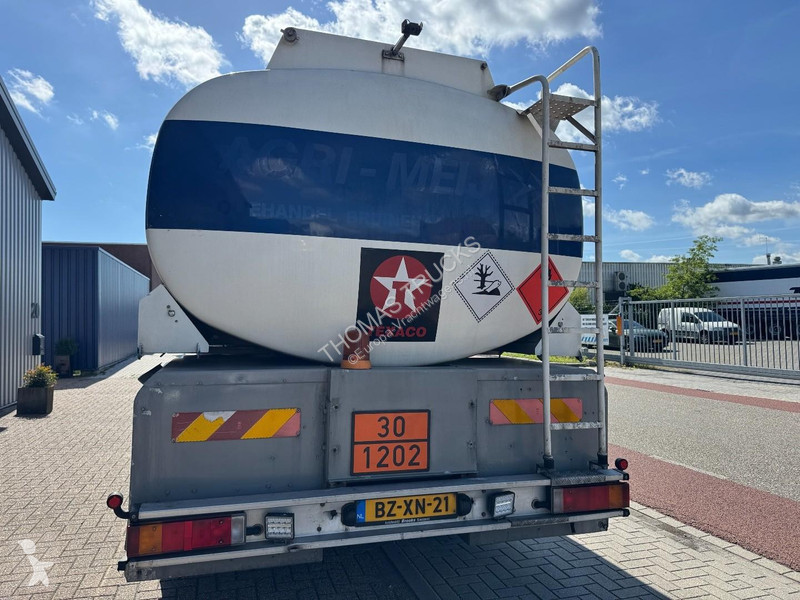 Vrachtwagen MAN 26.313, Fuel, 5 compartments,...