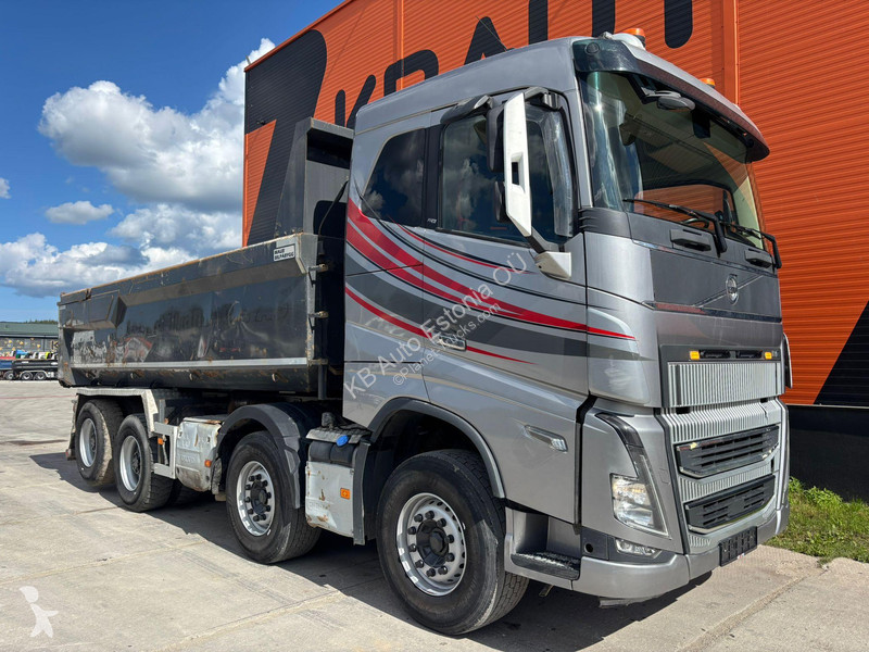Camión Volvo 750 8x4 RETARDER / TANDEM AXLE...