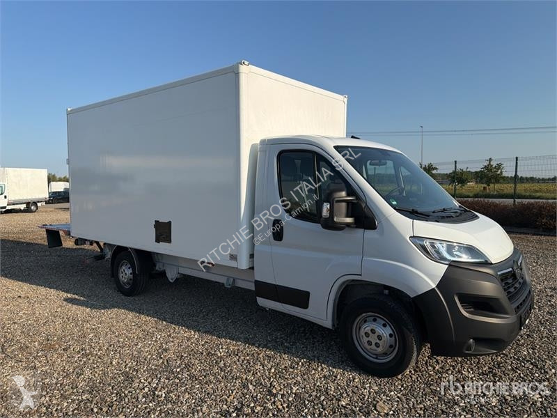 Kamion Opel 2.2 103 KW KO/LBW L4 Van Truck
