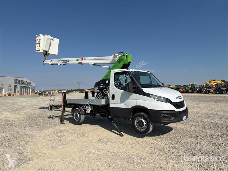 Camion Iveco 19-8,5 HQ 19 m on Iveco 35-140...