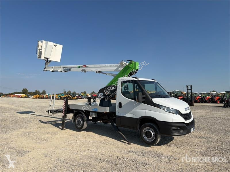 Camion Iveco 19-8,5 HQ 19 m on Iveco 35-140...