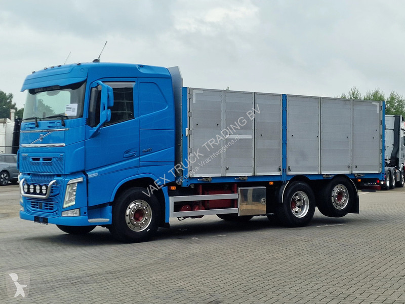 Camión Volvo 13540 6x2*4 - Platform with...