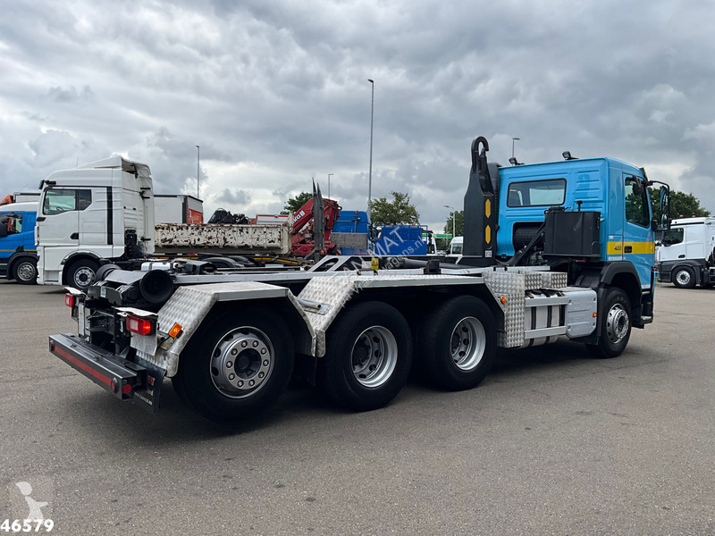 Camión Volvo 420 8x4 Euro 6 26 Ton haakarmsysteem
