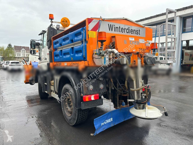 Комунальна техніка Unimog U 423