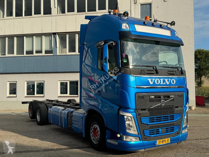 Camión Volvo 460 6X2 EURO 6 CHASSIS CABINE