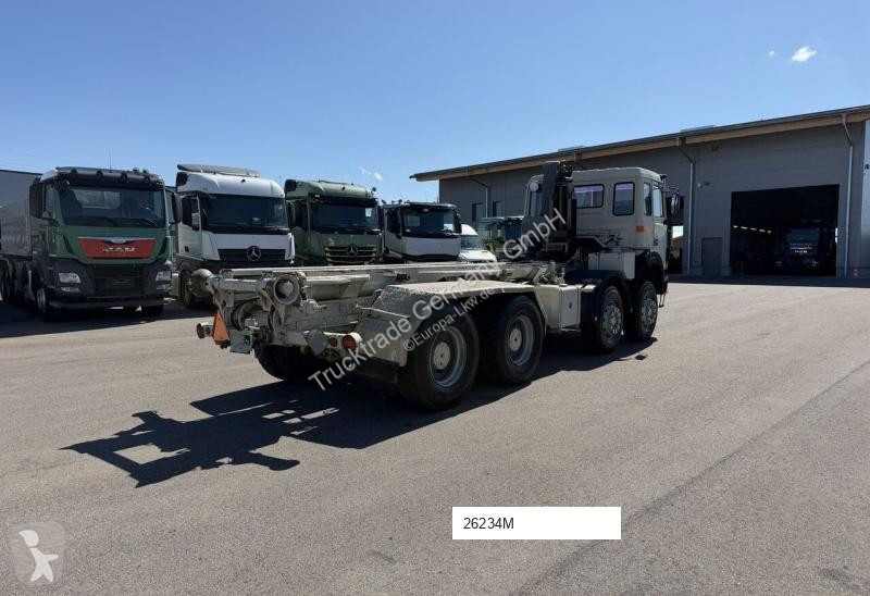 Camión Iveco 676 300-30 AH
