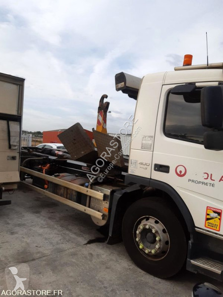 Вантажівка Volvo FM
