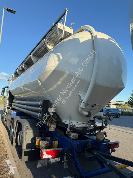 MAN TGX 6*2 SILOZUG SPITZER TOP truck