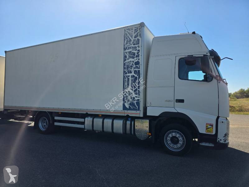 Camión Volvo 420