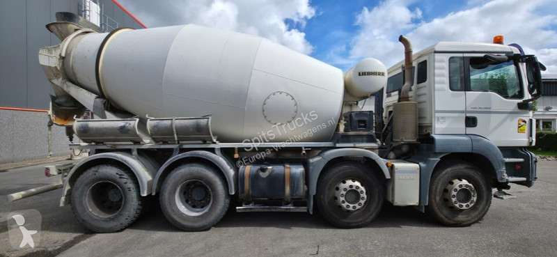 MAN 32.420 LIEBHERR + Refrigerator concrete