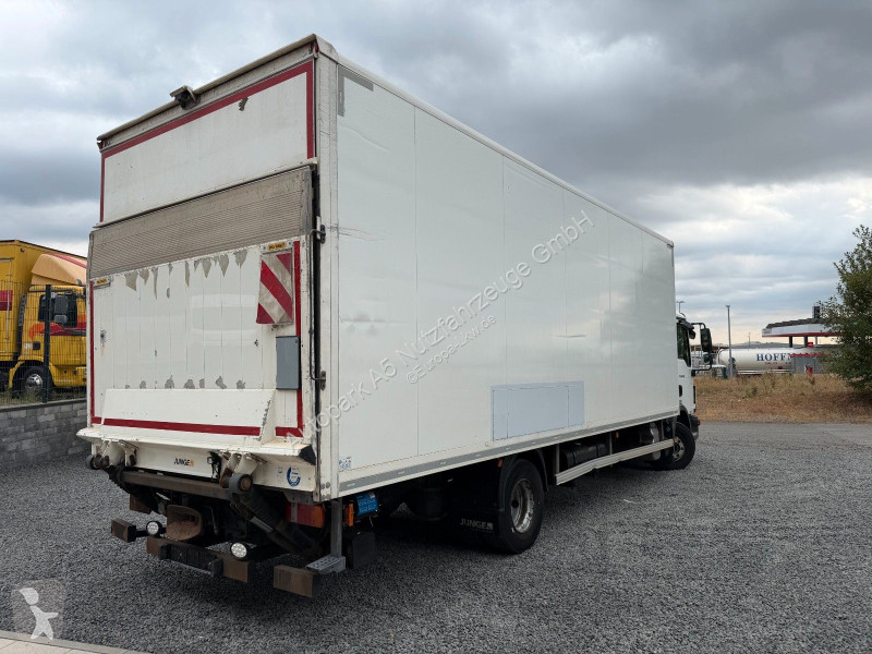 Kamion MAN 12.250 Koffer LBW