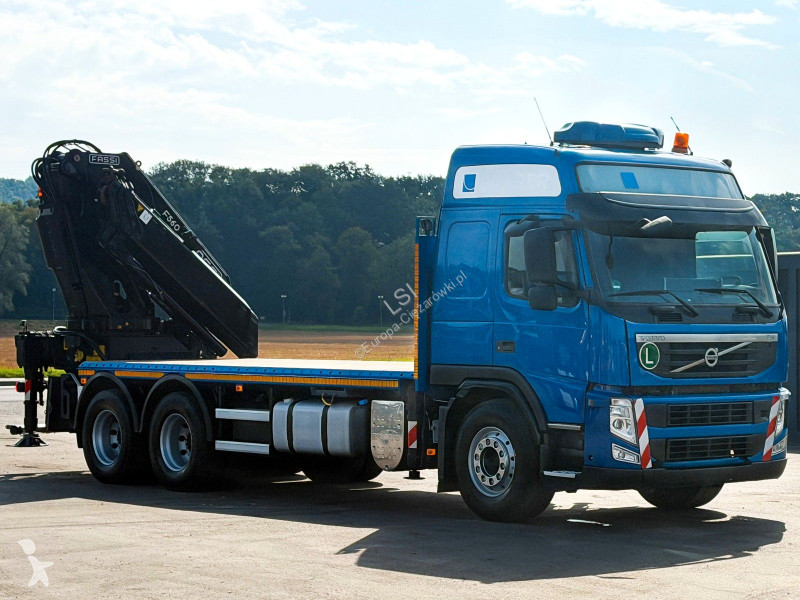Camión Volvo 460 Platform 5,80 m FASSI...