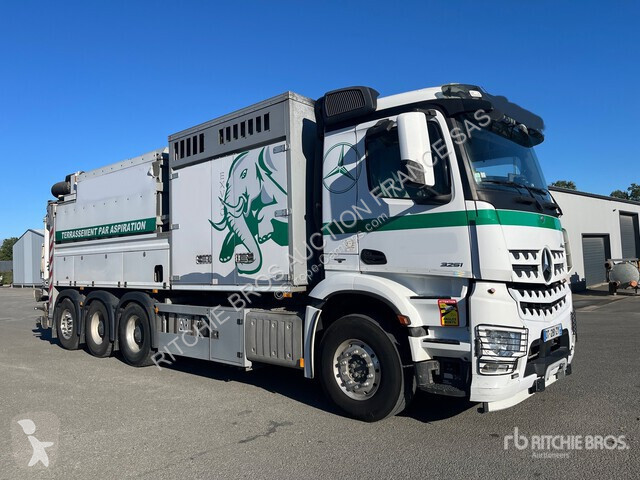Kamion Mercedes 3251
