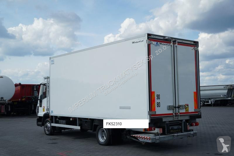 Camión Iveco EUROCARGO  / 4x2 / CHŁODNIA 5,8 M...