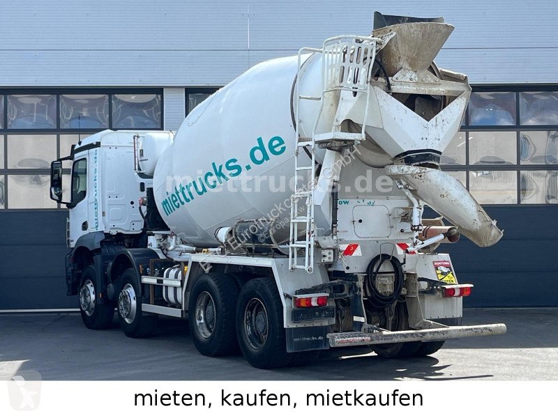 Camión Mercedes 8x4 Putzmeister 10cbm/big axle
