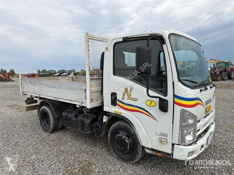 Kamion Isuzu S/A Dump Truck