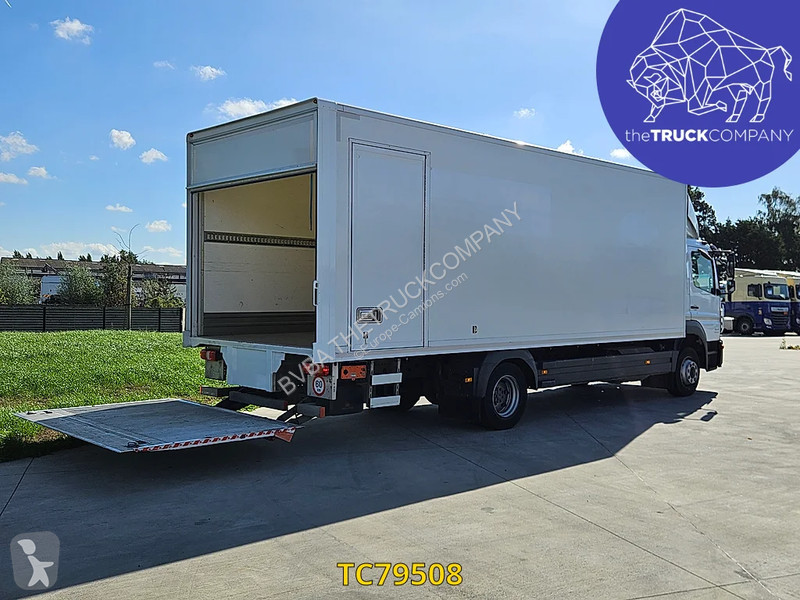 Camión Mercedes 1221