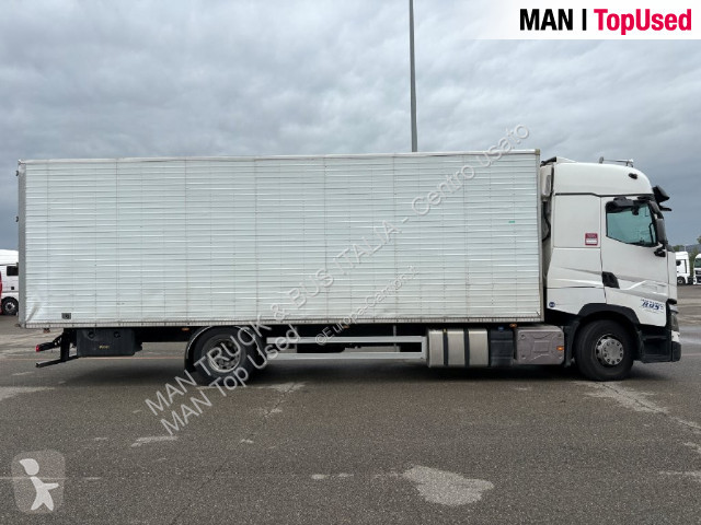Renault T 460 4x2 truck