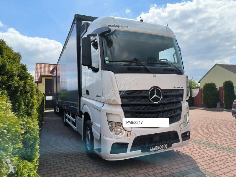 Kamion Mercedes Firanka
