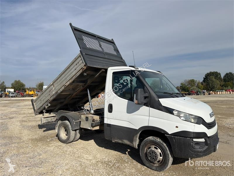 Camión Iveco 35-12