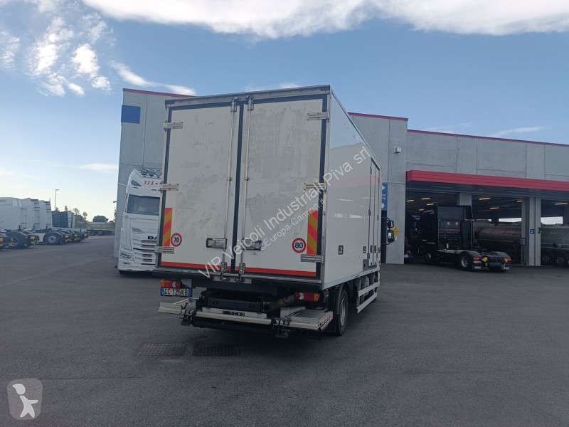 Грузовик DAF LF 230