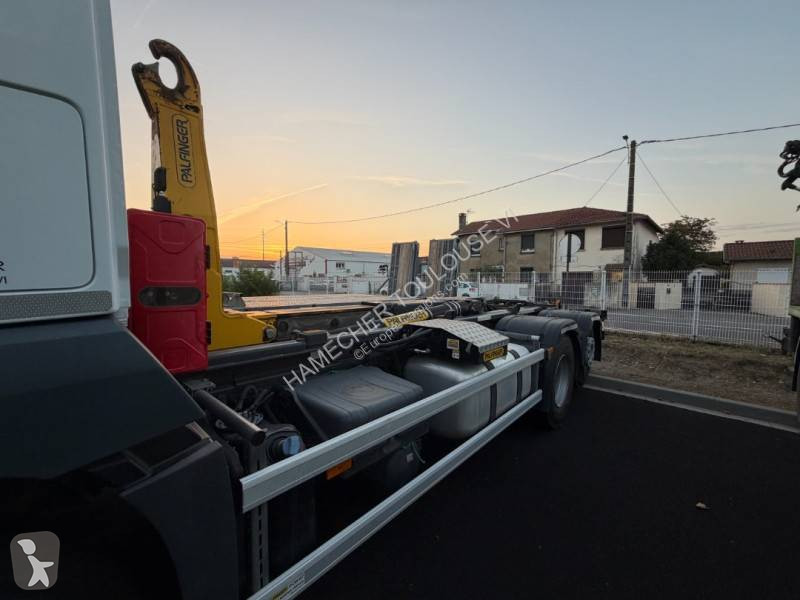 Mercedes 2646 truck
