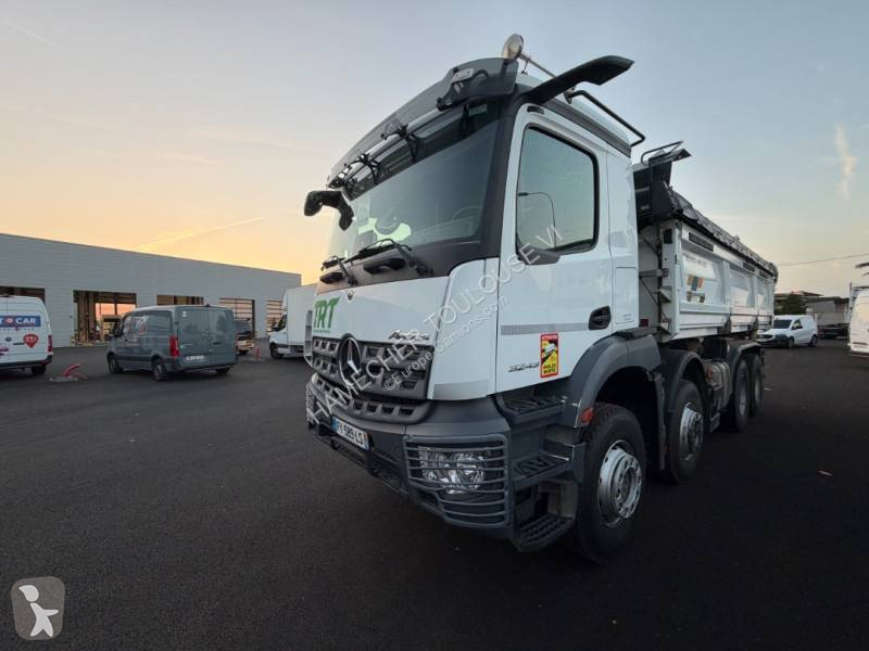 Kamion Mercedes 3243