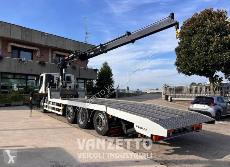 Kamion Iveco AD 320 S 36