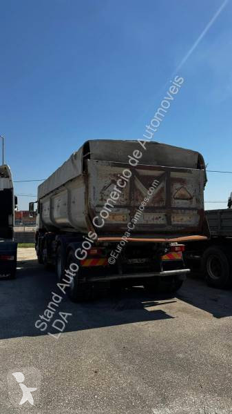 Kamion Volvo 380