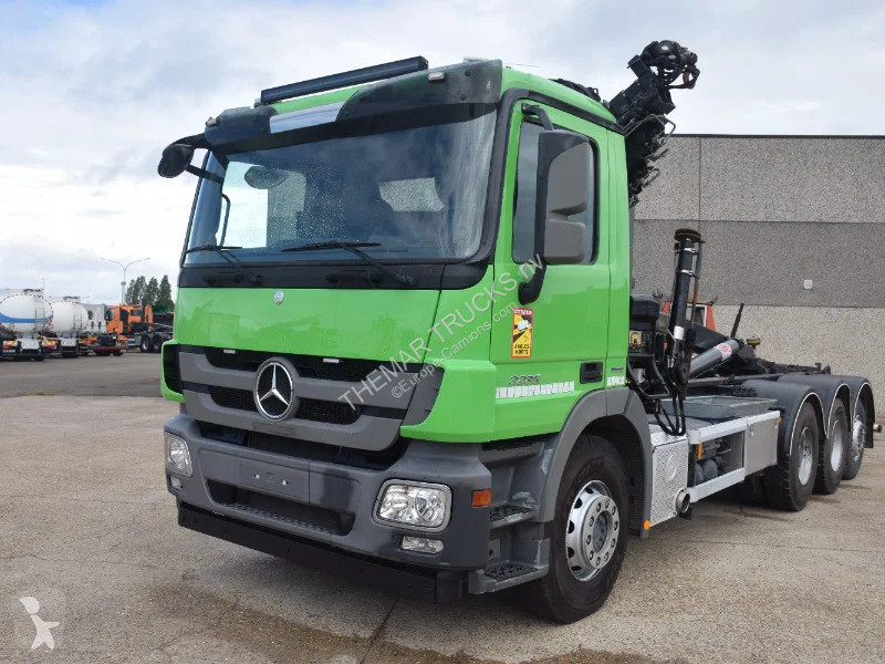 Kamion Mercedes 3236 Hooklift + Hiabcrane