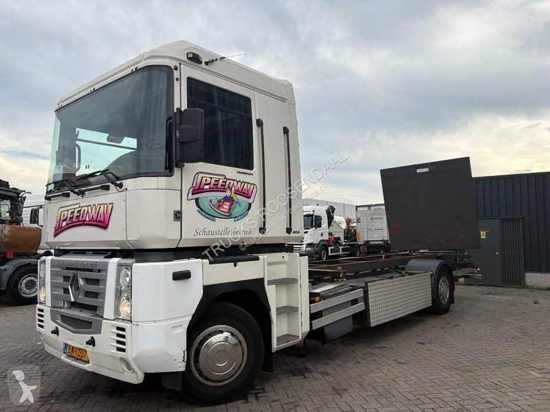 Teherautó Renault MAGNUM 19,400 + BDF + 4...