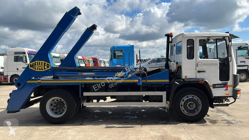 Camión Volvo FL 6 - 17 (MANUAL PUMP / LAMES /...
