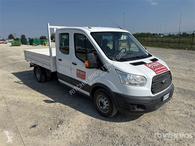 Camión Ford Crew Cab Flatbed Truck