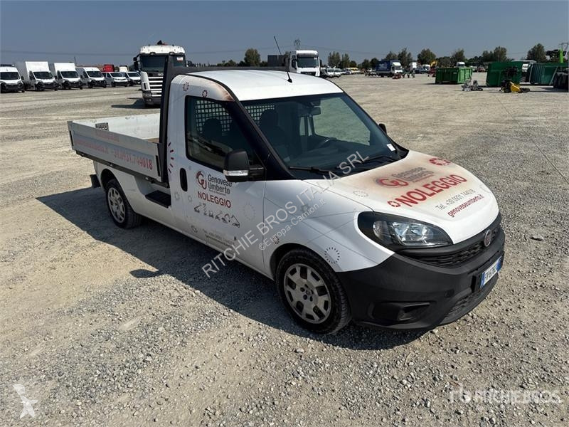 Camión Fiat Work Up Flatbed Truck