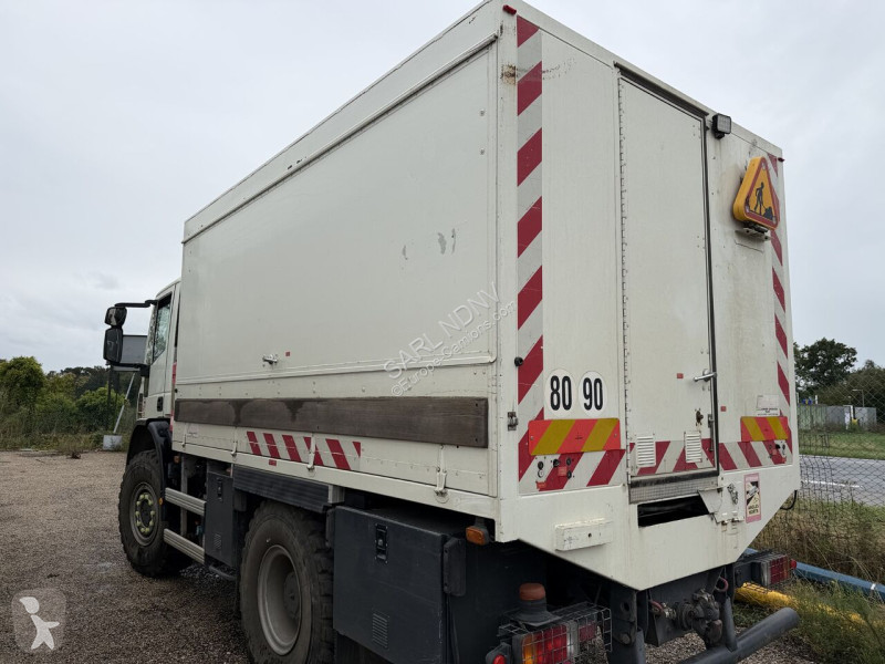 Teherautó Iveco 150 E 15