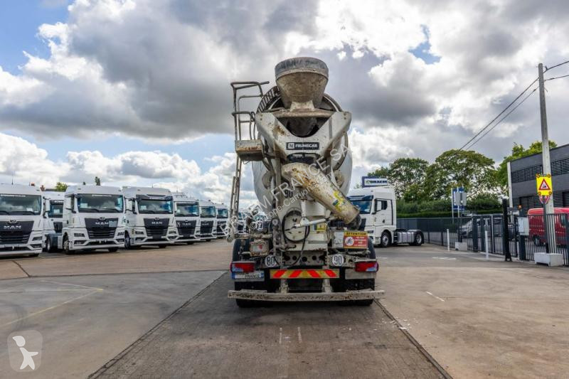 Camión Mercedes  AROCS 3240 BB + HARDOX 9m3
