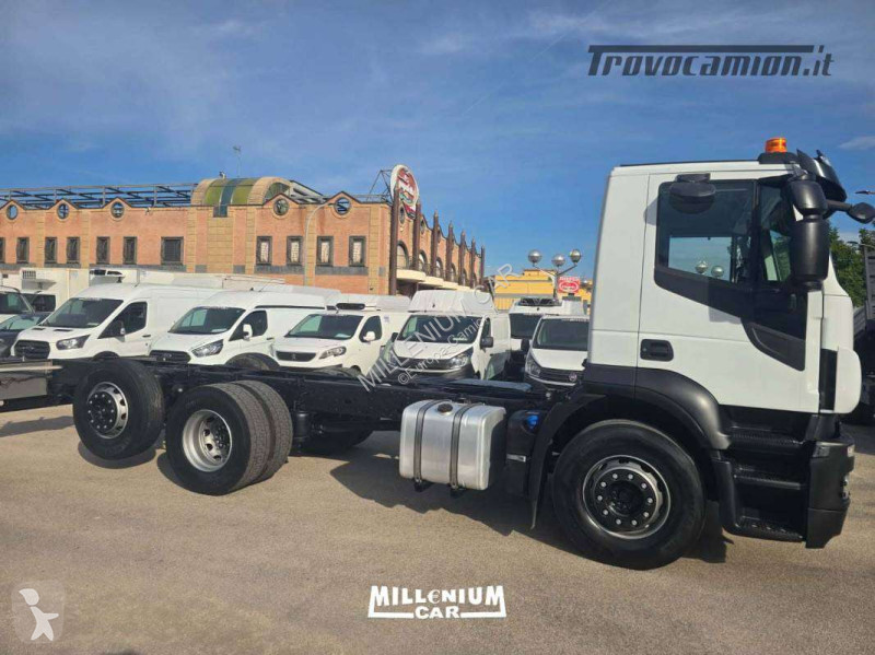Camión Iveco XWAY 480 MOTRICE (2020) PASSO 3800...