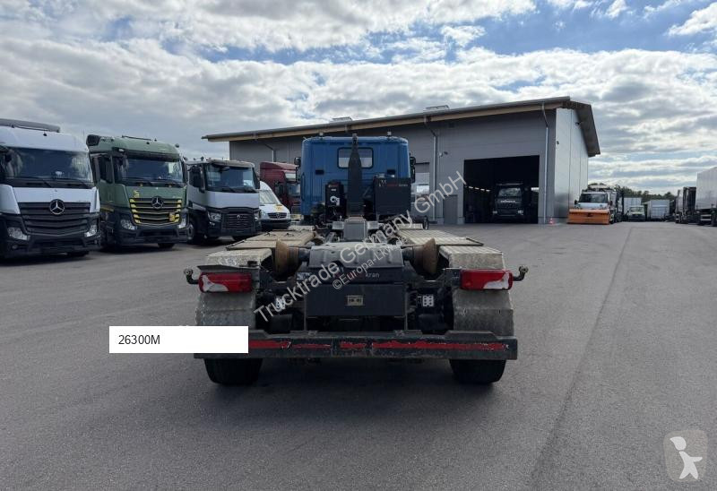 Camión Scania Multilift XR26Z65-P-IT2B