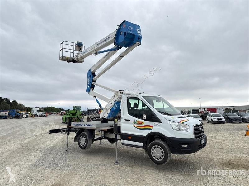 Lastbil Ford 20D 20 m on Ford Bucket Truck