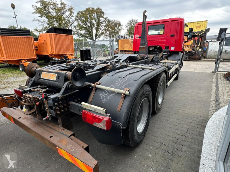 Camião Scania P400