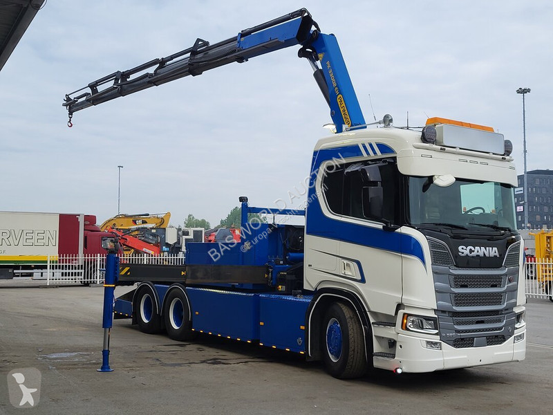 Camião Scania 580