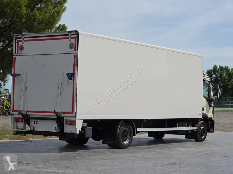 شاحنة Iveco 120E210