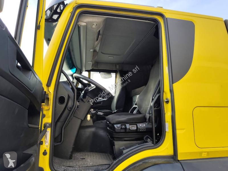 Camion Iveco 260 S 46