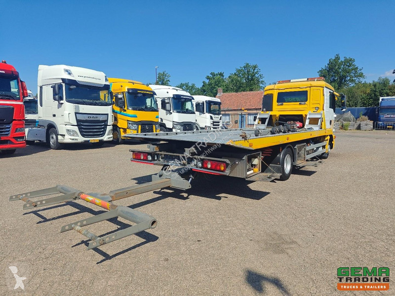 Camião MAN 210 4x2 Sleeper Cab Euro4 - Recovery...