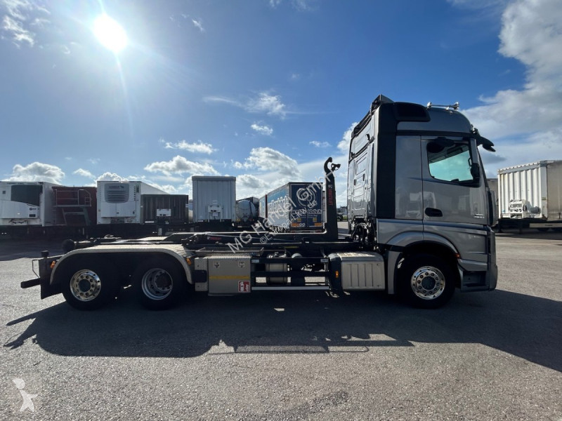 Camion Mercedes Actros 2551 L 6x2...