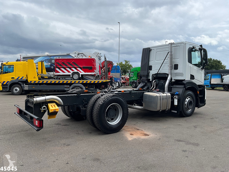 Camion Iveco AD200X36 Huisvuilwagen Chassis NEW...