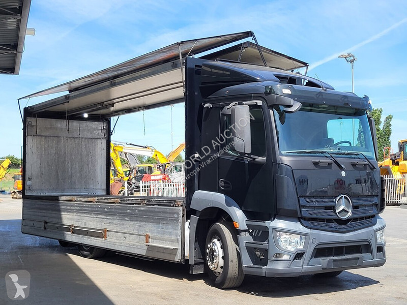 Camião Mercedes 2636