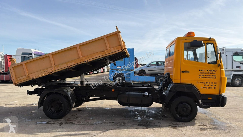 Camion Mercedes SK  (MANUAL PUMP / POMPE...