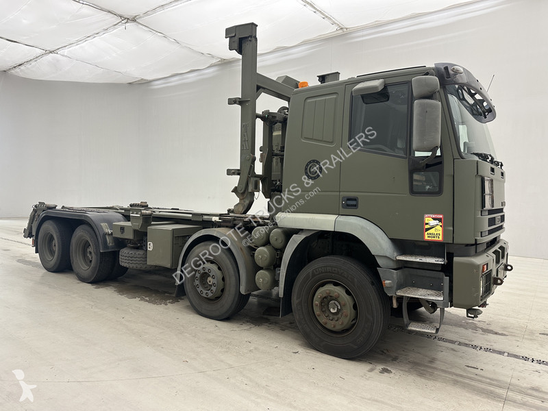 Camion Iveco Cursor 410E44