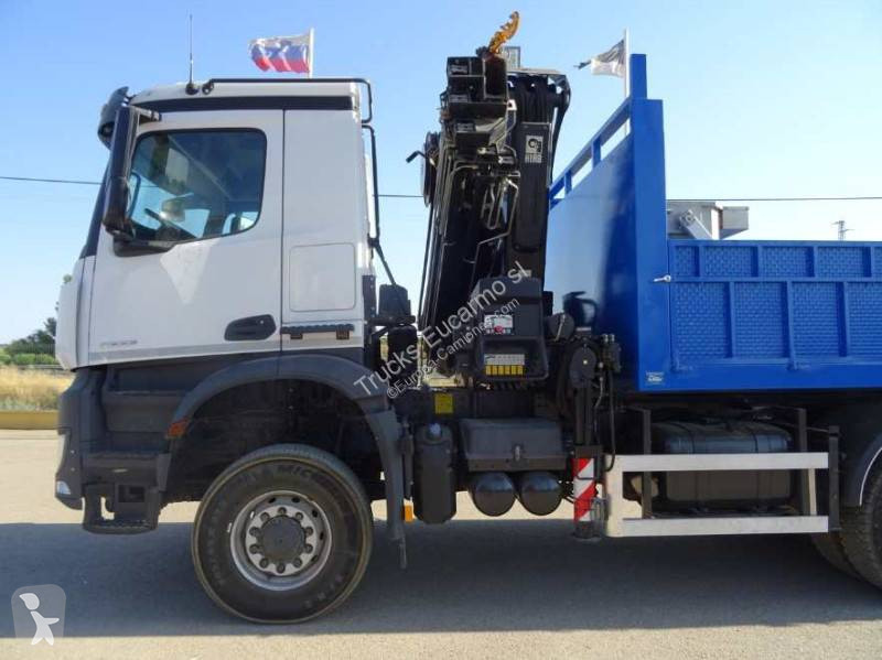 Mercedes 3333 truck
